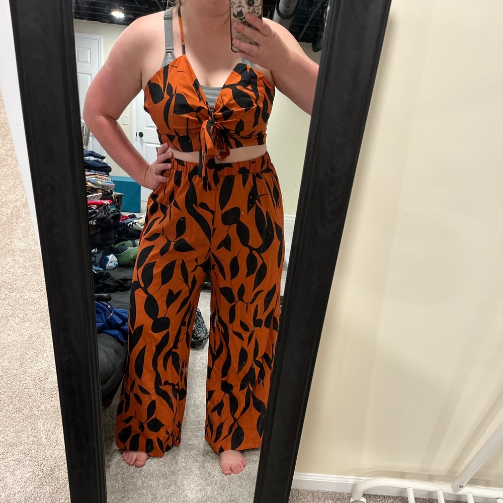 Crop top with jumpsuit pants 2XL